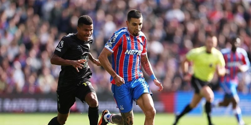 Phân tích Sunderland làm nổi bật lối chơi pressing cường độ cao